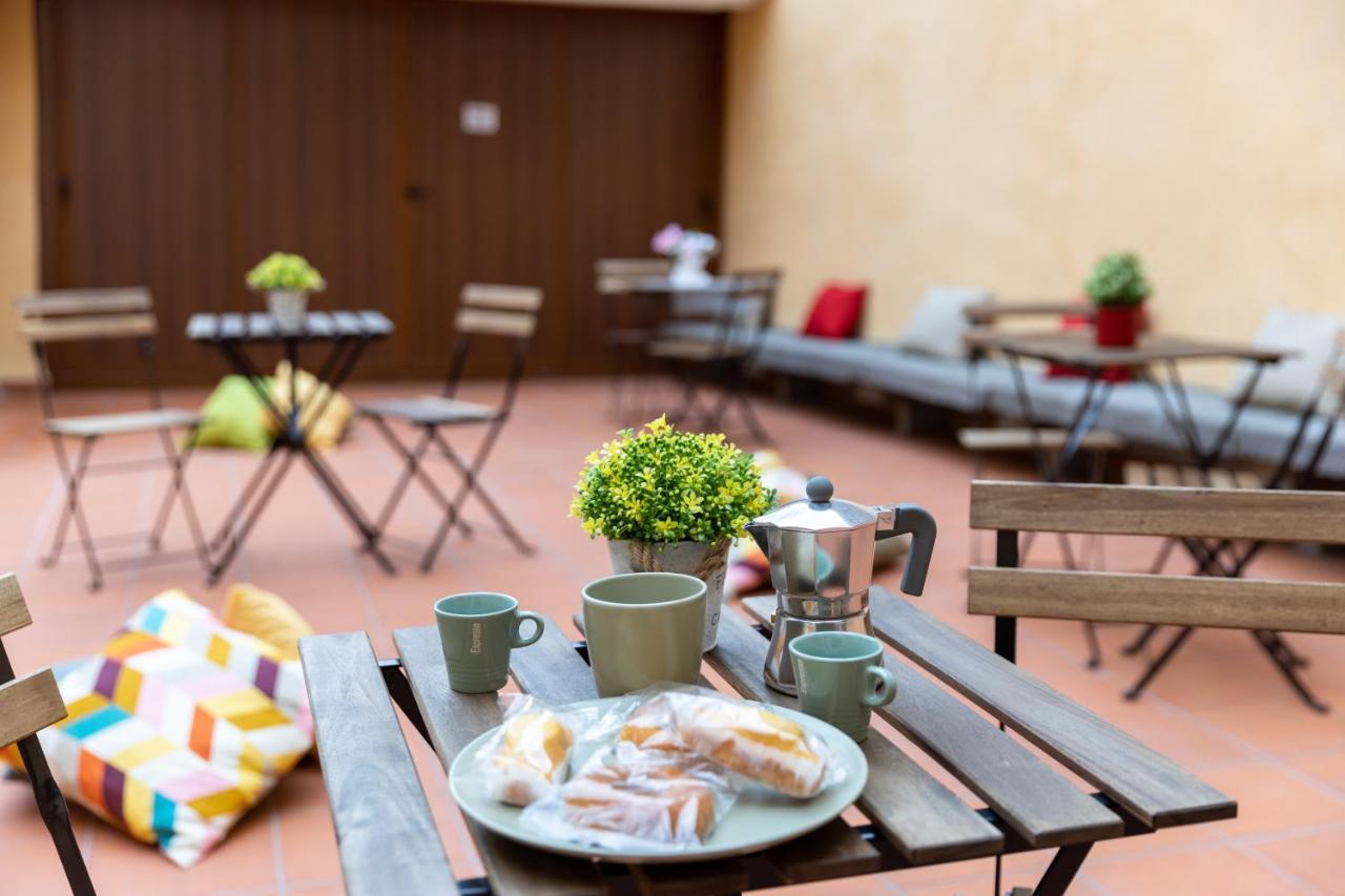 The Heart Guest House Napoli Exterior foto