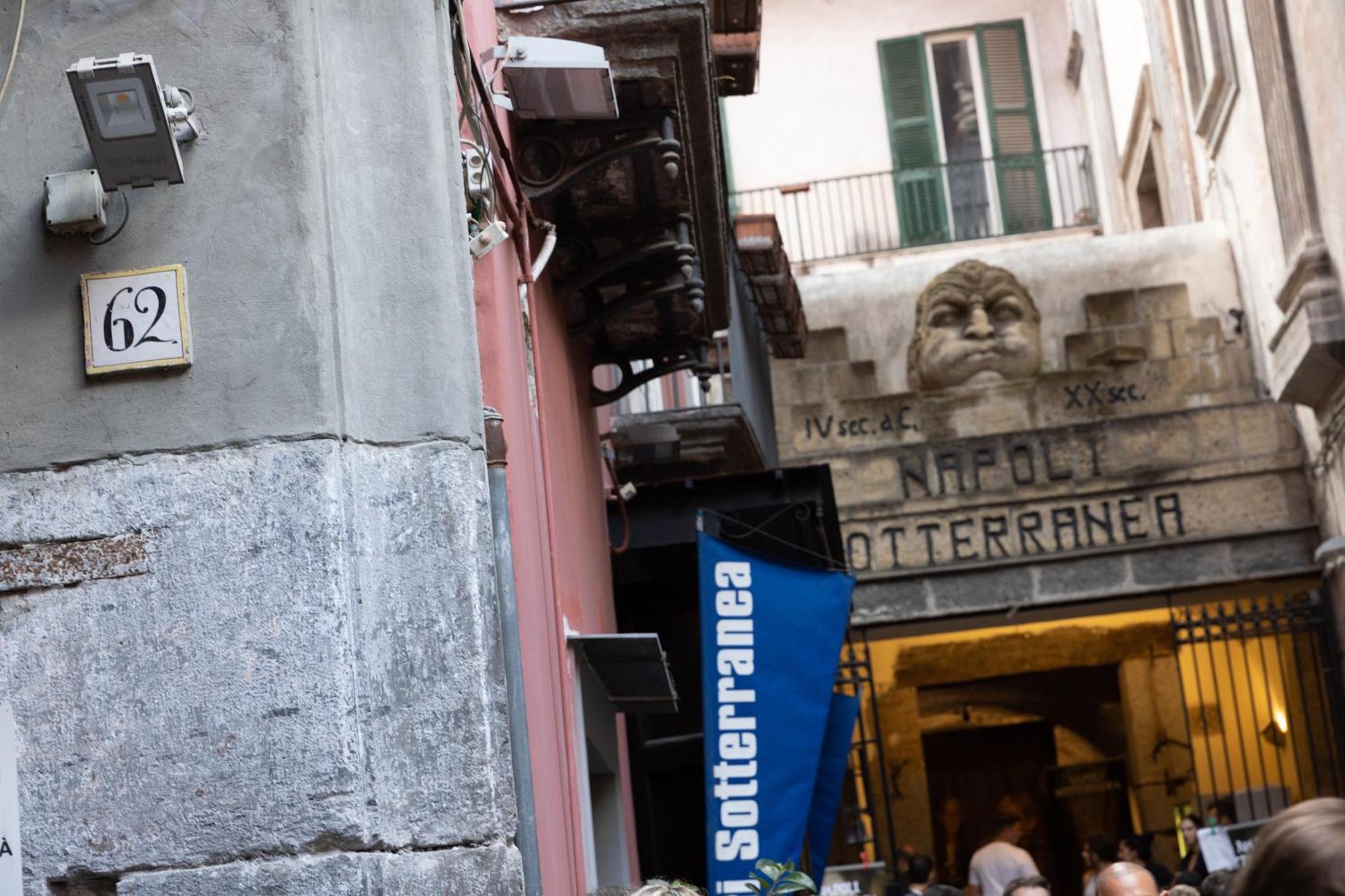 The Heart Guest House Napoli Exterior foto