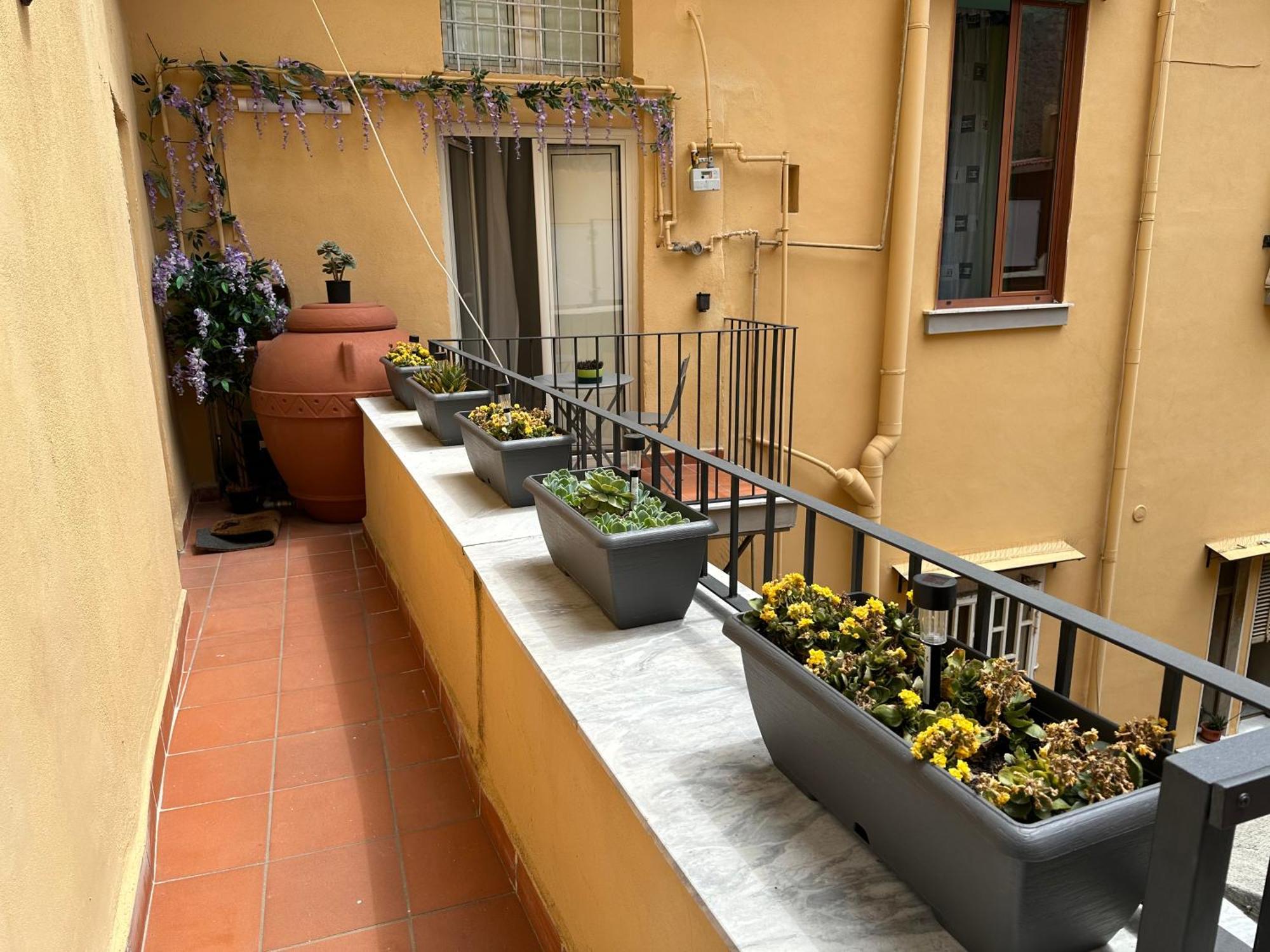 The Heart Guest House Napoli Exterior foto