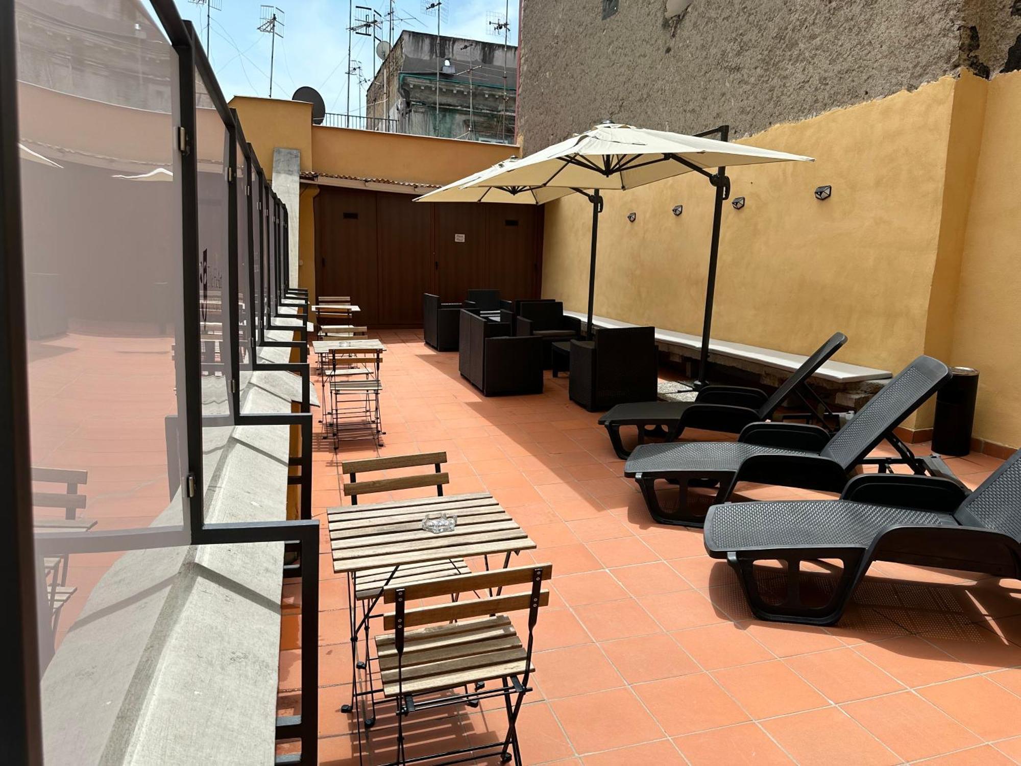 The Heart Guest House Napoli Exterior foto