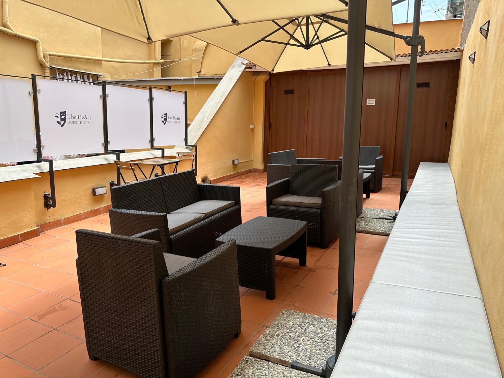 The Heart Guest House Napoli Exterior foto